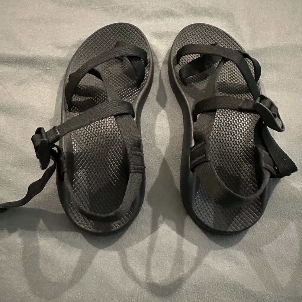Chaco Mens Z/2 Sandals Mens 10 Classic Black Strappy Hiking Trail Outdoors